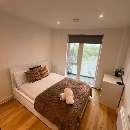 2 Bed Corner Apartment With Gym 맨체스터 외부 사진