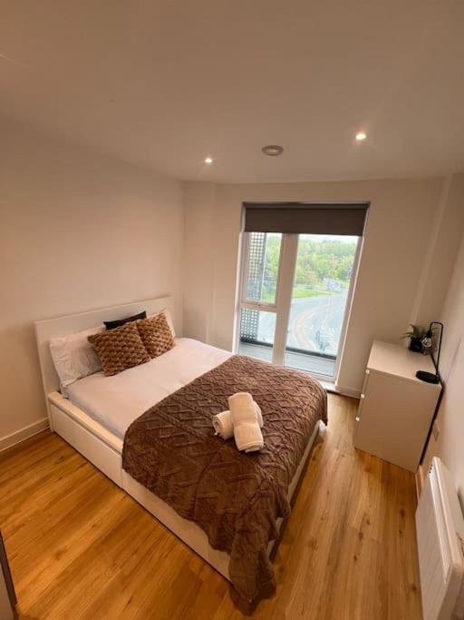 2 Bed Corner Apartment With Gym 맨체스터 외부 사진
