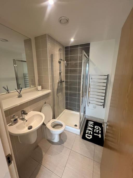 2 Bed Corner Apartment With Gym 맨체스터 외부 사진